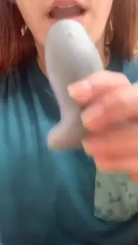 Gagging on my plug at work on my lunch break 🙈