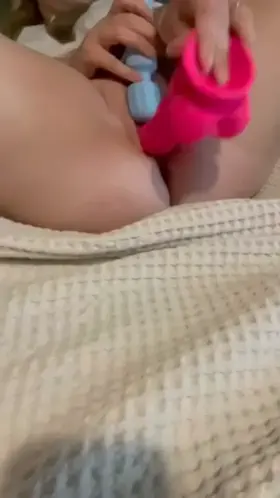 My pussy grips this dildo so fucking tight 🤤 Sound on 😈