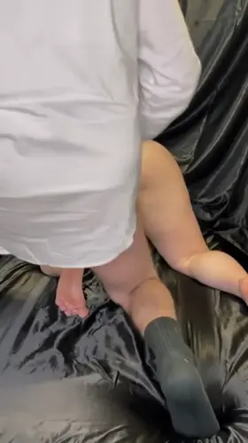 Wife gets 4 messy creampies in sloppy seconds homemade female gloryhole