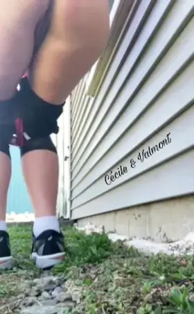 I wouldn’t let my pet, Cécile back in the car until she was all done -sound in comments