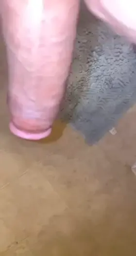 DMs open. Looks like an elephant trunk right? 0-10?