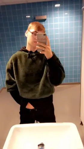 Wearing my ball stretchers to school 😝