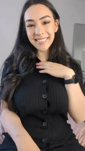 Does this sub like G cups?