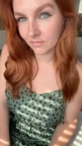 Average mom nextdoor still fuckable? Be honest 😜