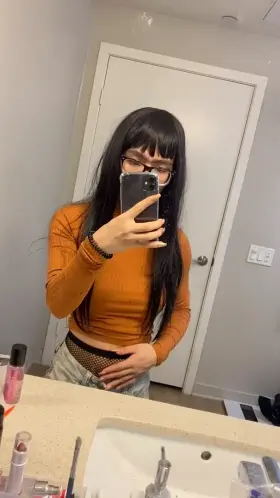 I should start posing videos 💋