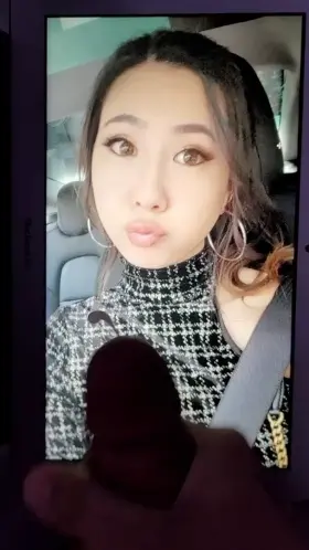 Fuslie! Message for the pics, lmk who i should do next!