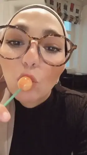 i’ll surely suck you on the first date 😘🍭