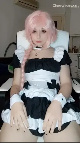 Would you fuck your maid if she had a penis ~ ? ♥