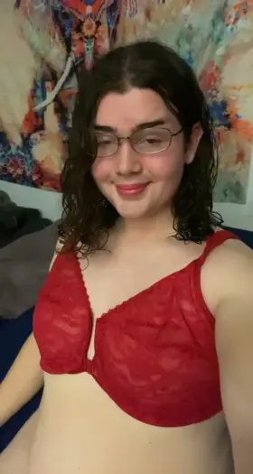 I’m so lucky I fell down the sissy rabbit hole and and became a Daddy’s Girl forever 🥰