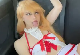 Being naughty in the back seat, hope no one sees!