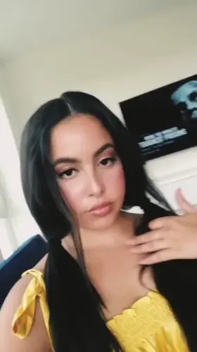 All things remarkable are surprisingly simple; albeit difficult to find. Like an Arab girl showing her huge tits for you