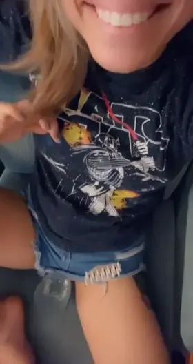 I have one drink and I’m horny at😂36(f)