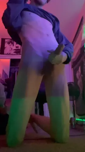 is my petite butt cute enough