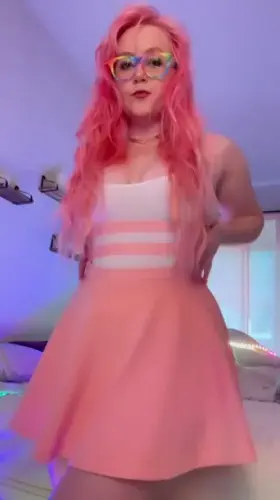 I almost managed to look like a good girl at the very beginning… Right?