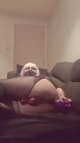 First time cumming handsfree from anal like a proper sissy!