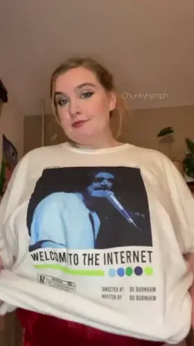 I can hide a lot under this shirt tbh