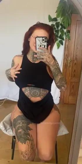 I need someone to give me a creampie, would you volunteer?