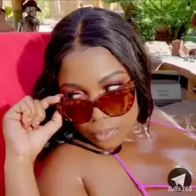 Anyone know the name of this video? Thank you very much