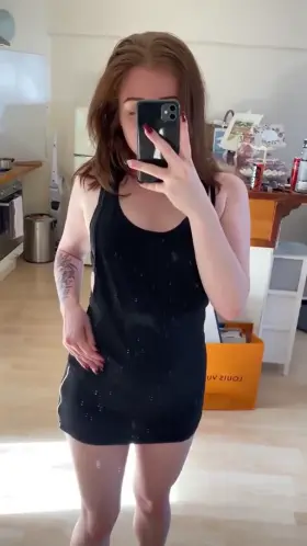 Wanna get naked, do you want to see it?