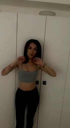 Cute enough to fuck?!