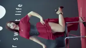 juicy legs modeling those high heels