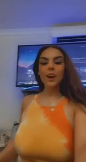 Anyone know her name?Thanks in advance