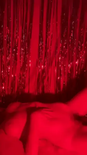 don't miss the free anal vid in your dms when you subscribe 😉