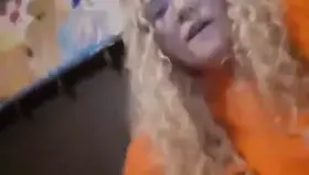 I fucked myself infront of my last zoom class of the semester. Enjoy! ❤