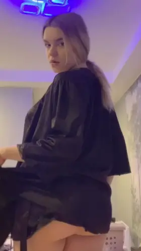 I just wanna be yours