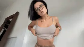 Hey will you jerk off to my vid if I send you?