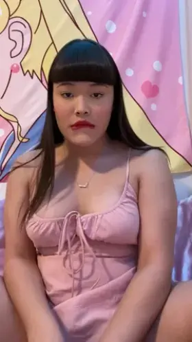 Squishy tiddy, Big clitty 😳