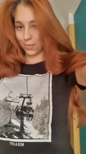 I love been naked an naughty in my house