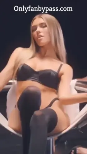 Madison Beer [ASS/PUSSY/MOUTH]