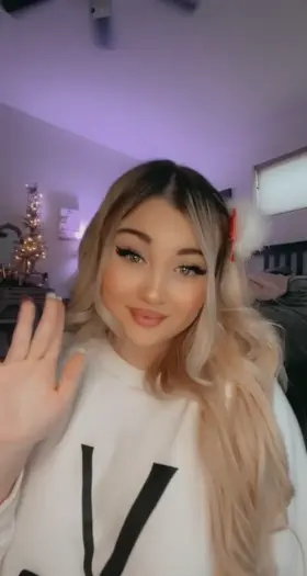 Enjoy my busty teen titty drop 🙈💕