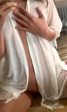 A good gf should also be perfect fuckdoll material, agree?