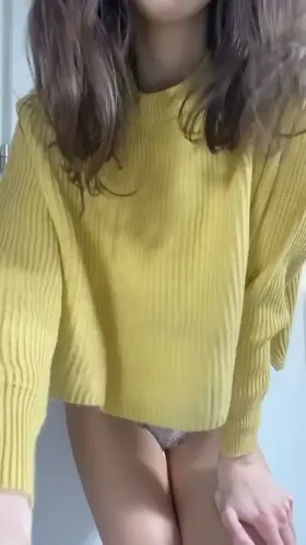 Can a petite Italian get your attention?