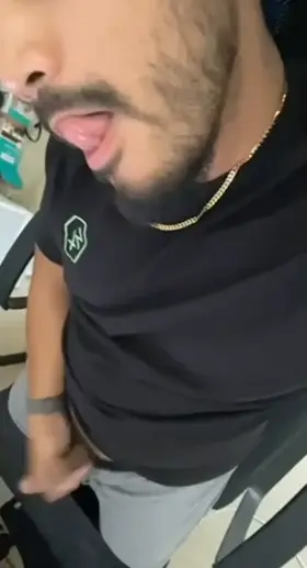 Suck on daddy’s tongue while you ride me and drain my balls with that pussy😈😜👅