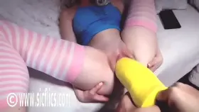 Stretching Her Hole With a Gigantic Dildo!