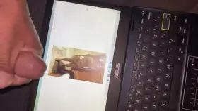 Pm me if you want your mom tributed or want me to rail her😈