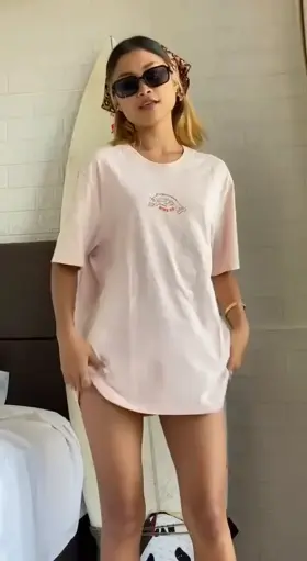 Will you smack me if i sit on your western face ?