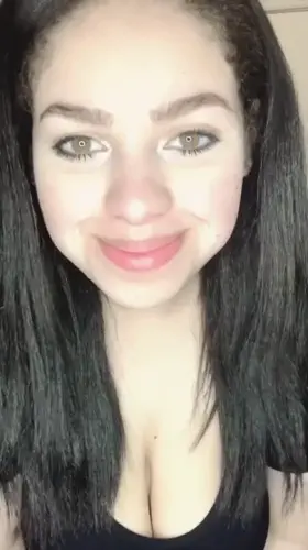 Can I show you my titties? 24 year old mom🥰