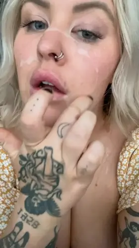 I just wanted to say thank you to this group. I’ve made myself cum 4 times today scrolling though here.. addicted to the cum shot!