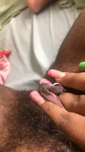 My day turned shitty but at least my pussy is still pretty 🤷🏽‍♀️