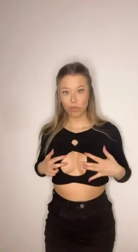 would you take me out while i'm wearing this outfit?