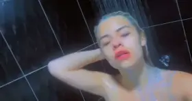 I'm Karen, I hope I can make you smile and get you hard!