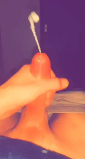 Need a throat pumping me 😈