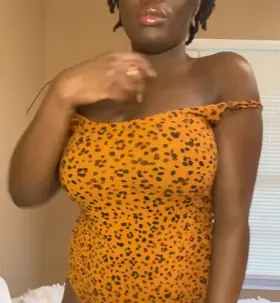 I’m only here to show off my tits