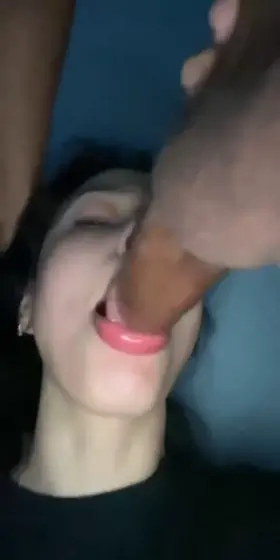 Feeding a Hungry redditor🍯😈🖤