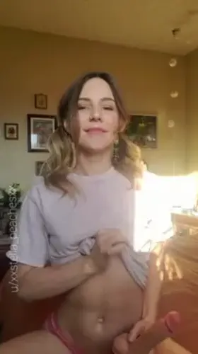 Am I more sexy or cute to you?🤗