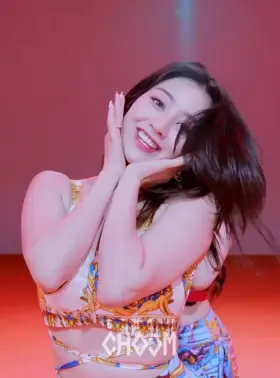 TWICE - Jihyo & Momo